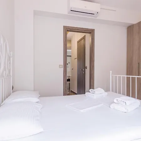 Twins House Apartamento